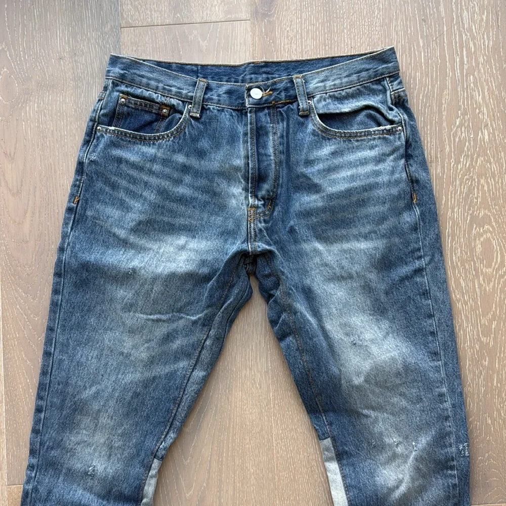 MNML denim relaxed jeans. Size 31. Good condition. Gently used. - Picture 2 of 5